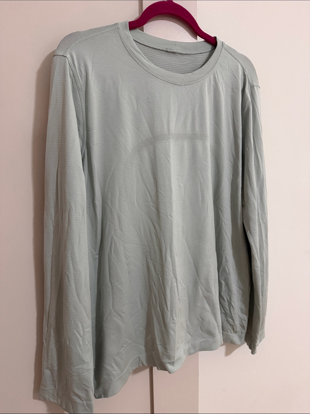 lululemon Swiftly Relaxed Long-Sleeve Top in Pelican (Pale Green)